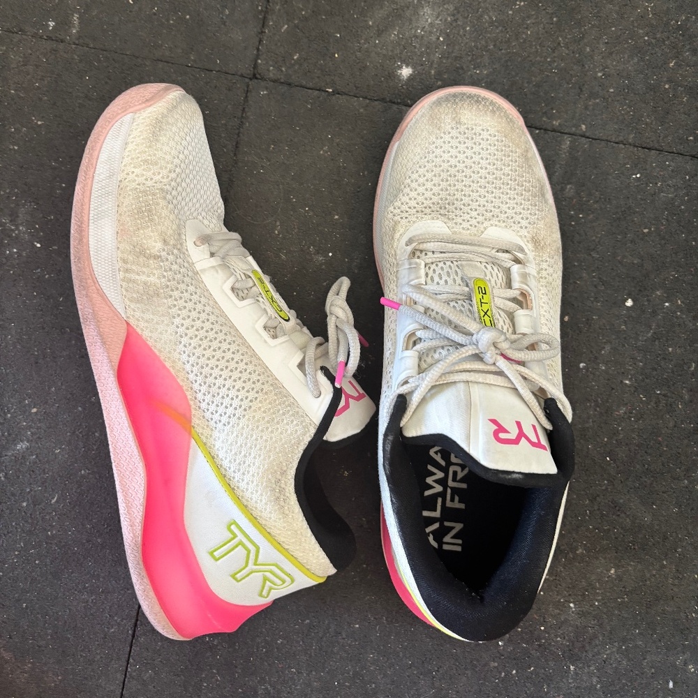 TYR women’s trainers